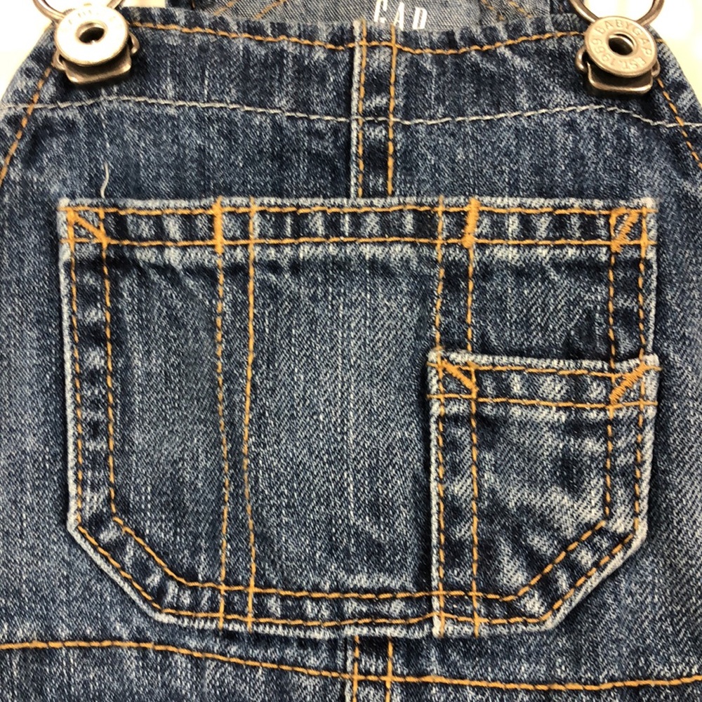 Gap Denim 12-18 months shorts overalls - Picture 2 of 4